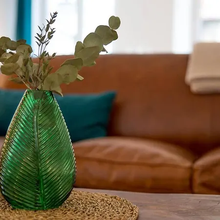 Freedom Grand Triplex Lumineux Decoration Contemporaine - Plein Centre Historique - Parking Gratuit A Proximite Proche Commerces Restaurants - Plages Du Debarquement Apartman