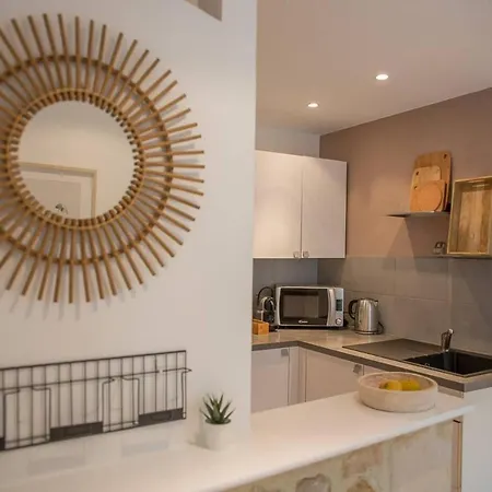 Apartman Freedom Grand Triplex Lumineux Decoration Contemporaine - Plein Centre Historique - Parking Gratuit A Proximite Proche Commerces Restaurants - Plages Du Debarquement