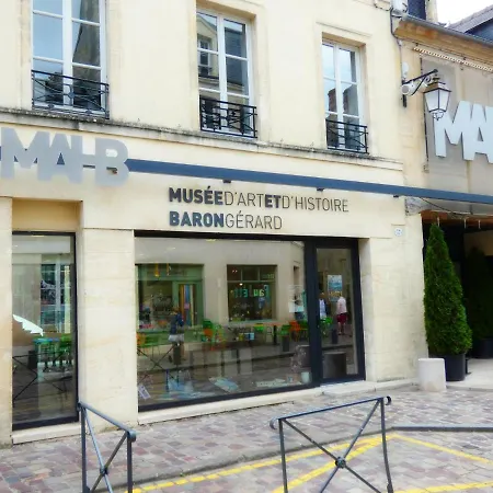 Freedom Grand Triplex Lumineux Decoration Contemporaine - Plein Centre Historique - Parking Gratuit A Proximite Proche Commerces Restaurants - Plages Du Debarquement