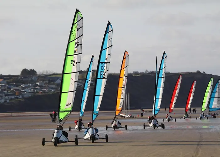 Grand Triplex Lumineux: Historic Retreat Bayeux