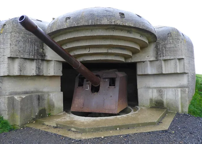 Grand Triplex Lumineux: Historic Retreat